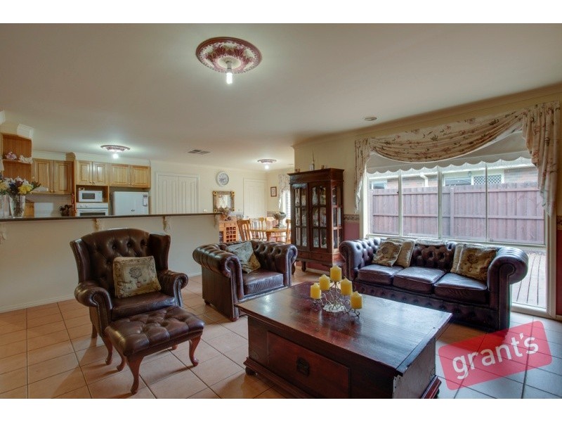 12 Ashmore Avenue, Narre Warren South VIC 3805