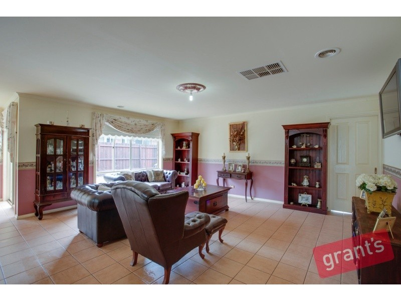 12 Ashmore Avenue, Narre Warren South VIC 3805