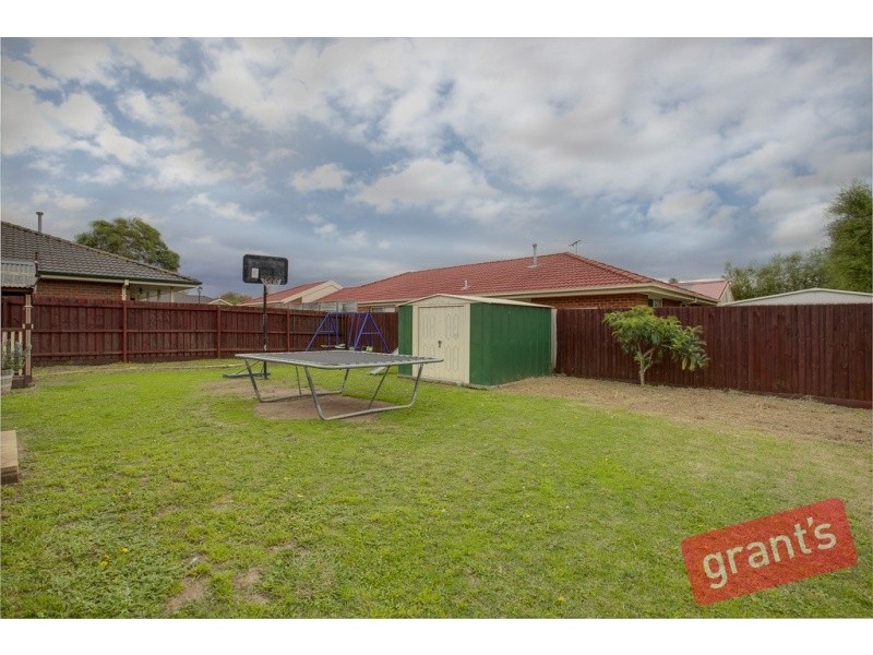 12 Ashmore Avenue, Narre Warren South VIC 3805