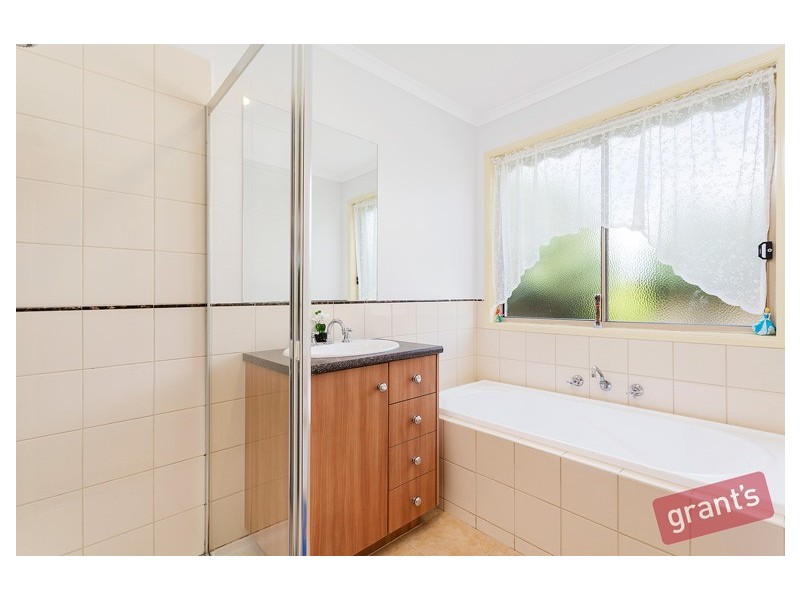 134 Harold Keys Drive, Narre Warren South VIC 3805