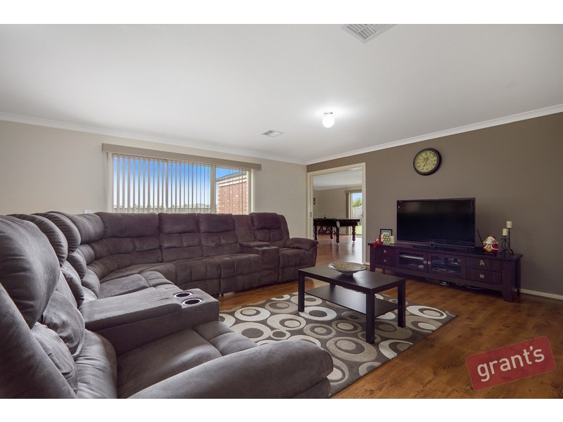 14 Roselea Place, Narre Warren North VIC 3804