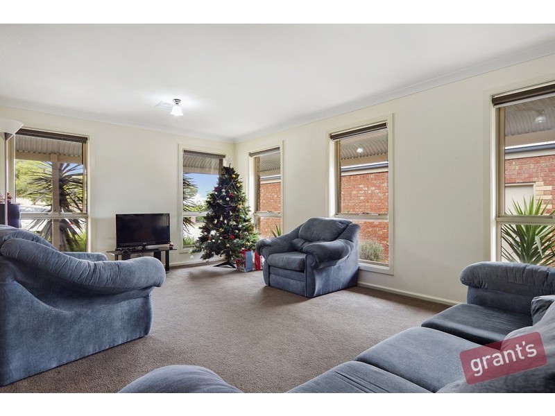 14 Roselea Place, Narre Warren North VIC 3804