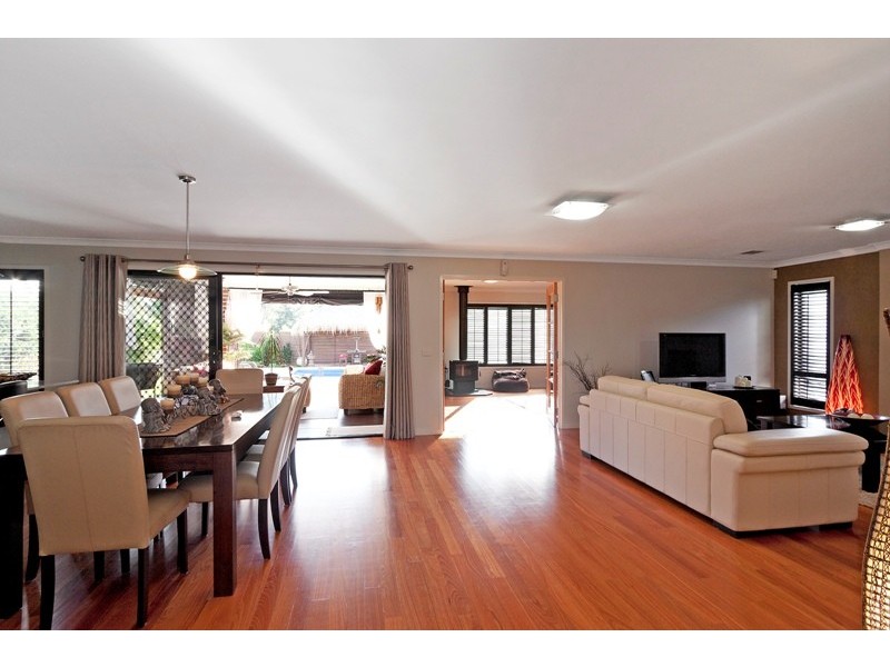 9 Rose Garden Court, Narre Warren North VIC 3804