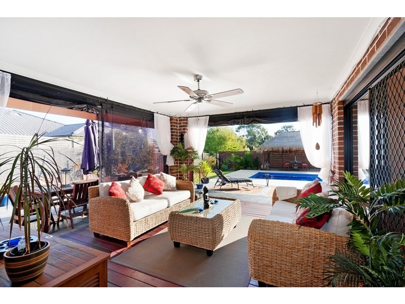 9 Rose Garden Court, Narre Warren North VIC 3804