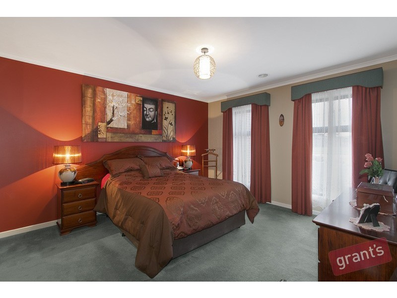 29 Rose Garden Court, Narre Warren North VIC 3804