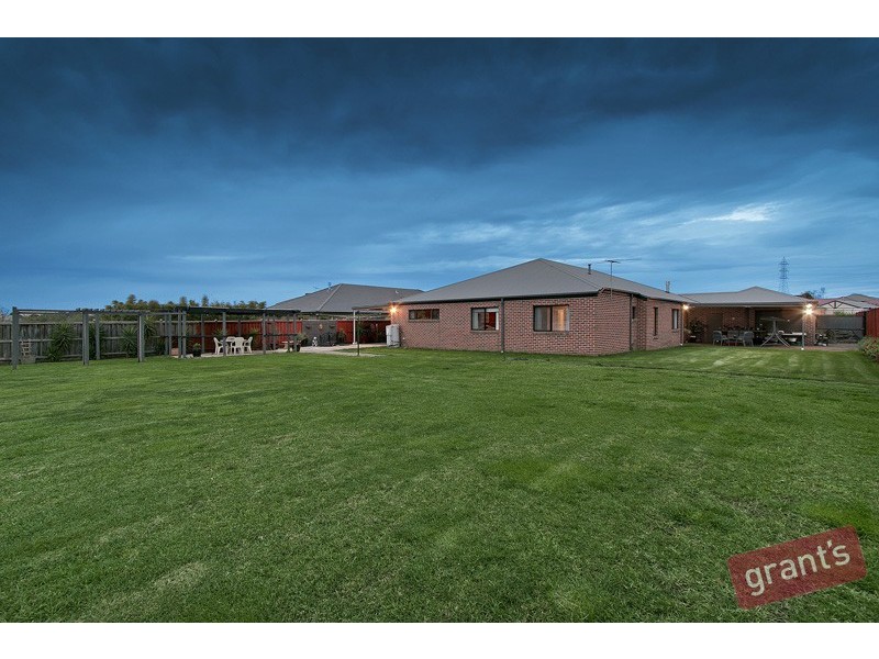 29 Rose Garden Court, Narre Warren North VIC 3804