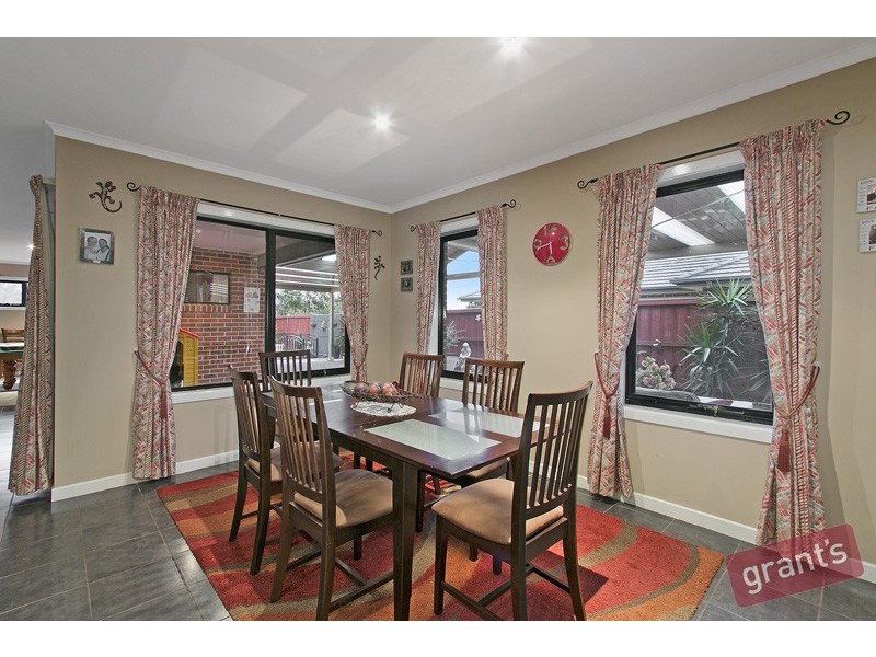 29 Rose Garden Court, Narre Warren North VIC 3804