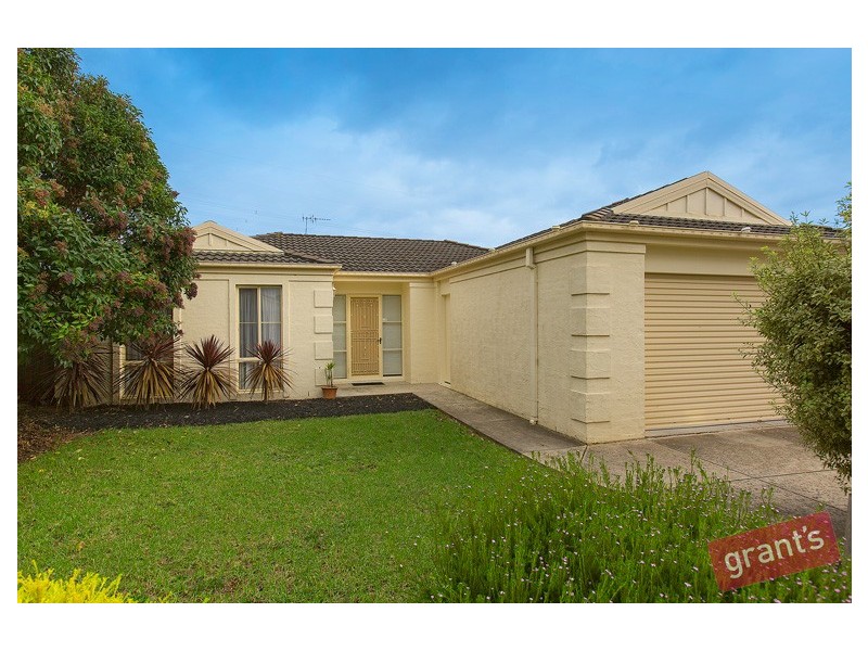 116 Harold Keys Drive, Narre Warren South VIC 3805