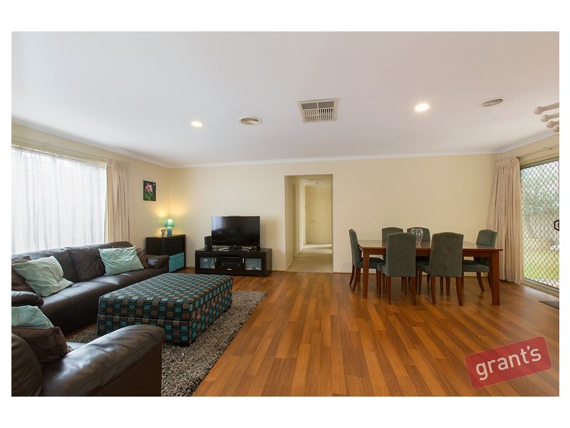 116 Harold Keys Drive, Narre Warren South VIC 3805