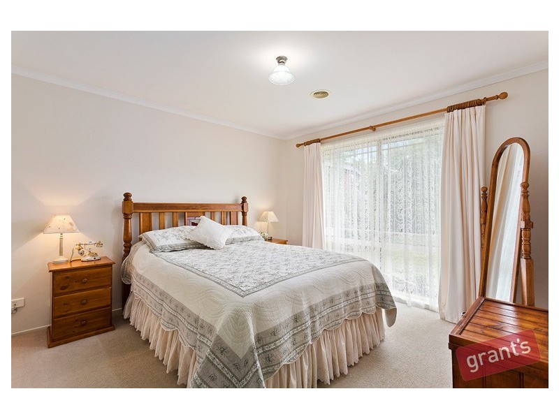 54 Harold Keys Drive, Narre Warren South VIC 3805