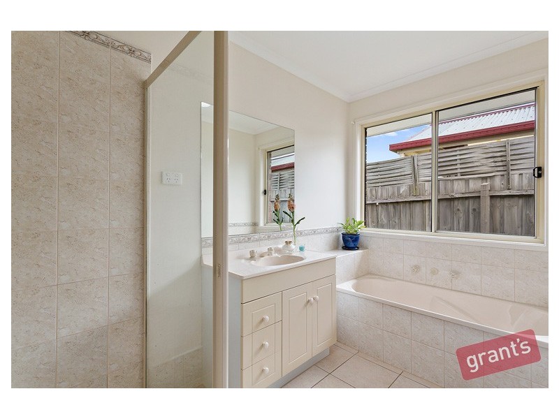 54 Harold Keys Drive, Narre Warren South VIC 3805