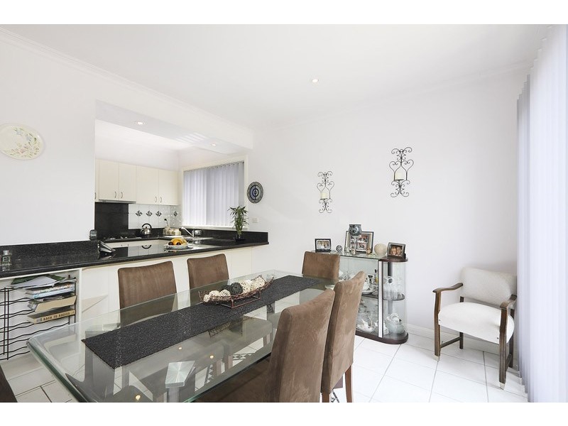 3/18 Marlesford Crecent, Berwick VIC 3806