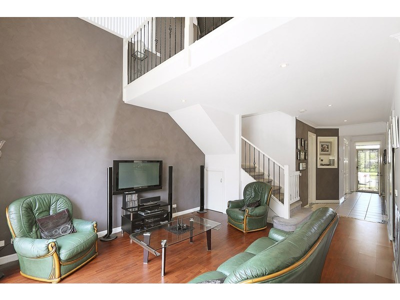 3/18 Marlesford Crecent, Berwick VIC 3806