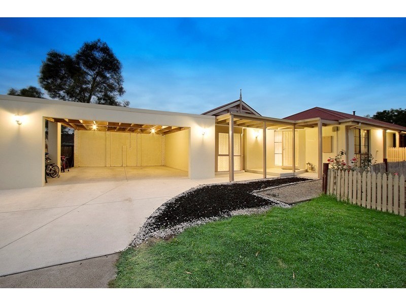 9 Boomerang Court, Narre Warren South VIC 3805