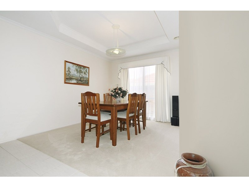 10 Yoni Court, Hallam VIC 3803