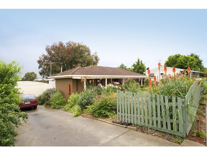 35 Willow Drive, Hampton Park VIC 3976