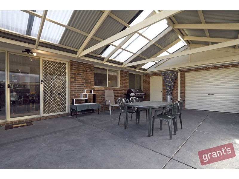 101 Melzak Way, Berwick VIC 3806