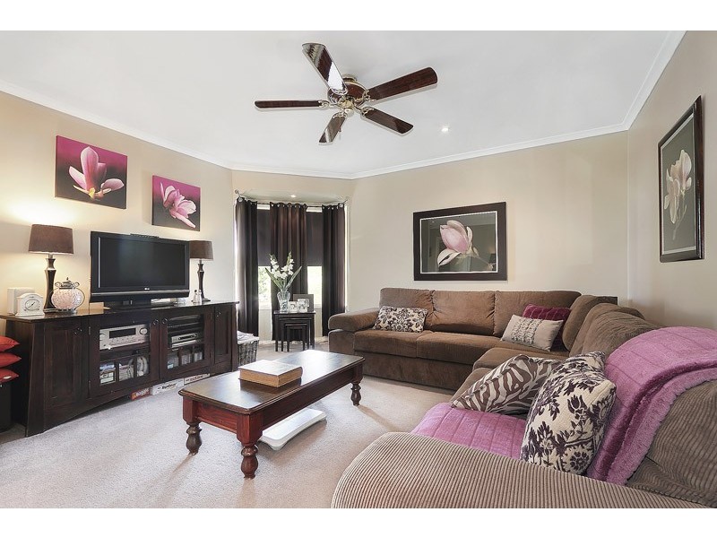 4 Jolimont Place, Narre Warren VIC 3805