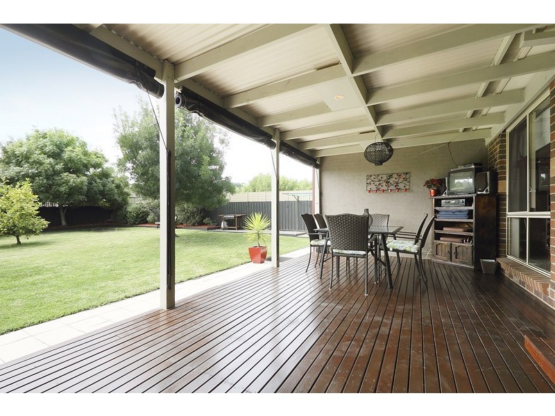 4 Jolimont Place, Narre Warren VIC 3805