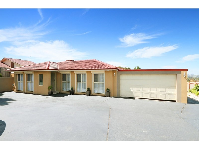 21 Coledale Close, Endeavour Hills VIC 3802