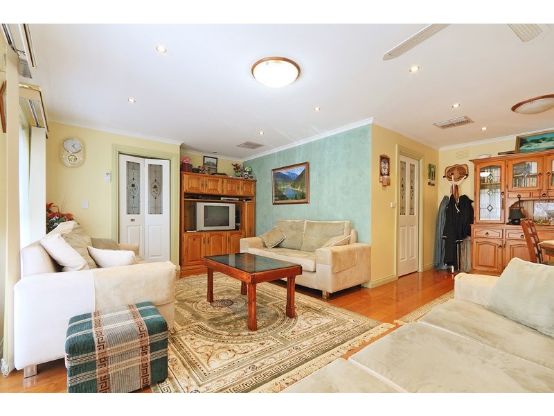 21 Coledale Close, Endeavour Hills VIC 3802
