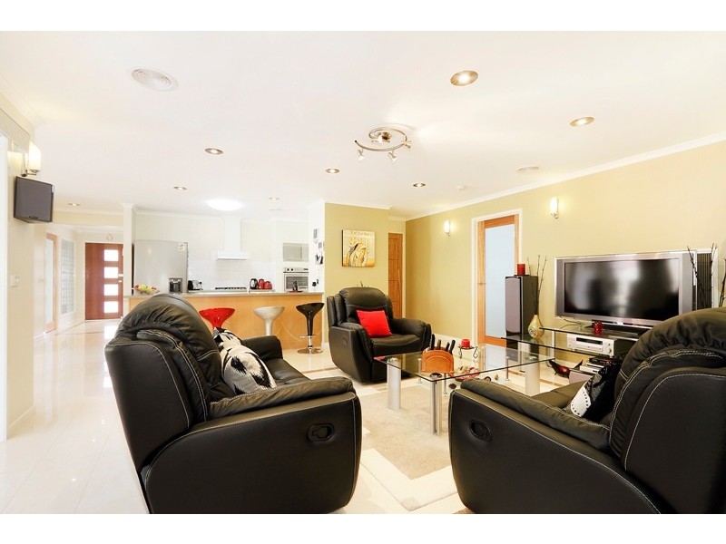 23 Community Parade, Narre Warren South VIC 3805