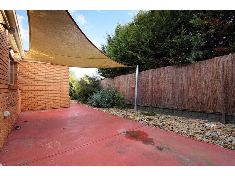 2/16  Appleton Court, Narre Warren South VIC 3805