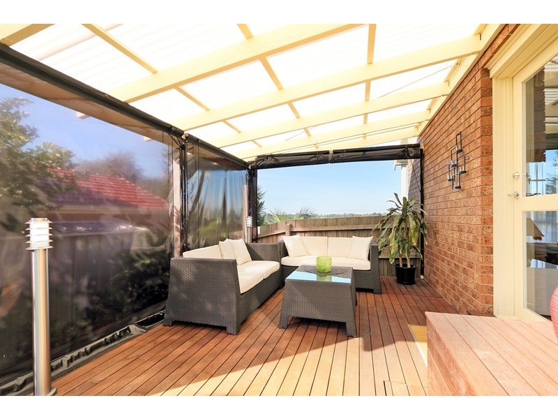 32 George Bass Avenue, Endeavour Hills VIC 3802