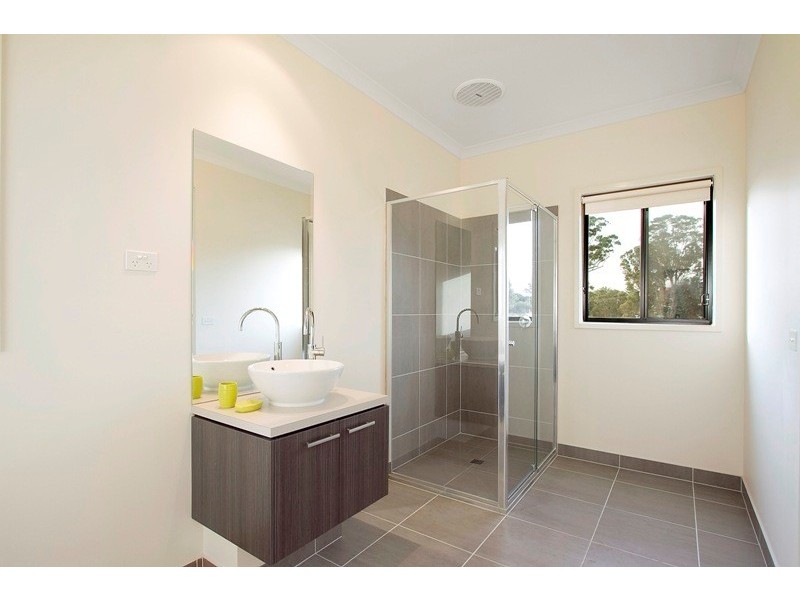 30 Aisbett Close, Lynbrook VIC 3975