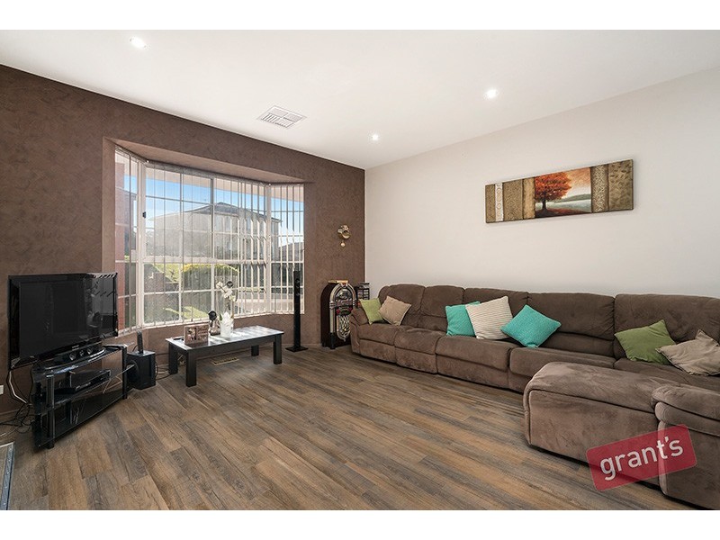 6 Temby Close, Endeavour Hills VIC 3802