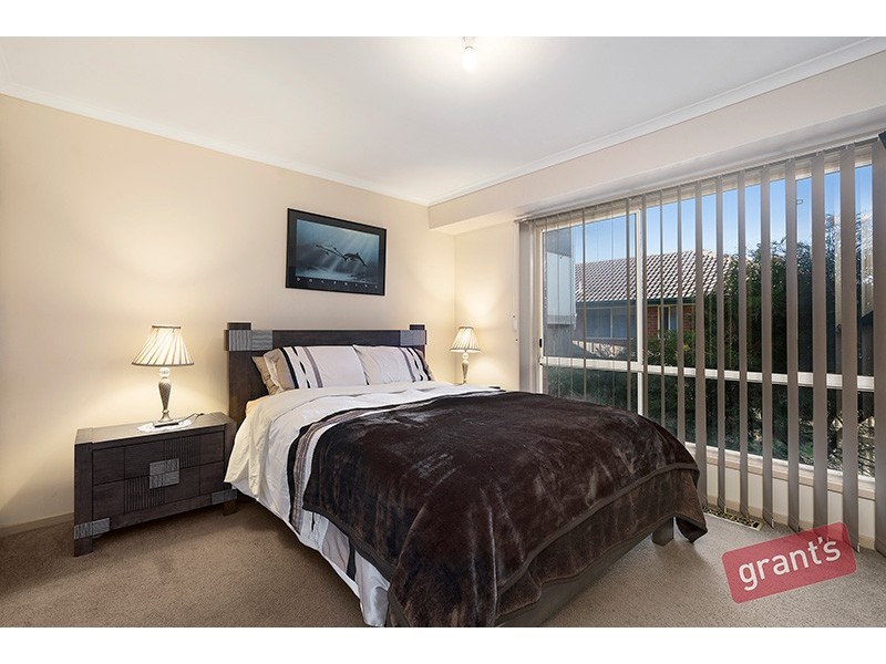 6 Temby Close, Endeavour Hills VIC 3802