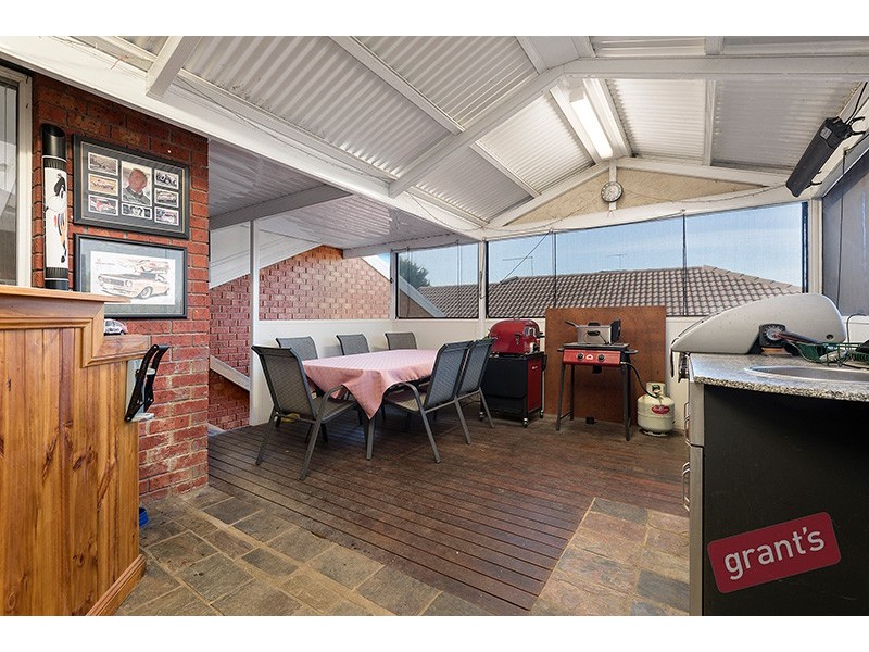 6 Temby Close, Endeavour Hills VIC 3802