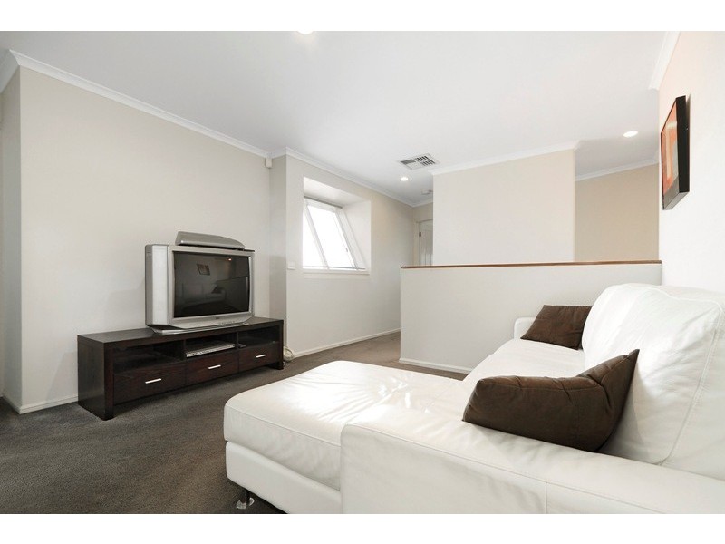 7 Sunhill Way, Berwick VIC 3806