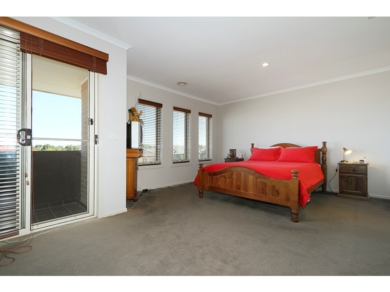 7 Sunhill Way, Berwick VIC 3806