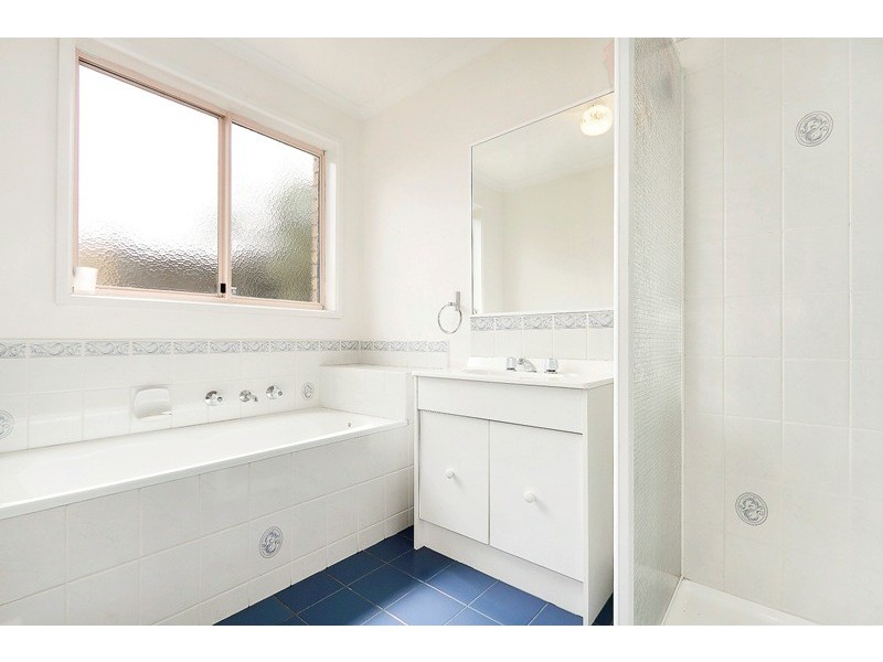 11 Pinnacle Way, Hampton Park VIC 3976