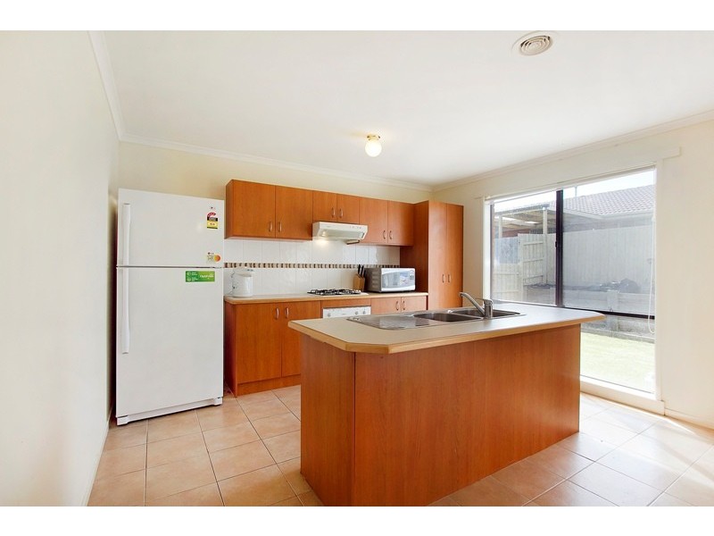 2 Nirringa Drive, Hampton Park VIC 3976