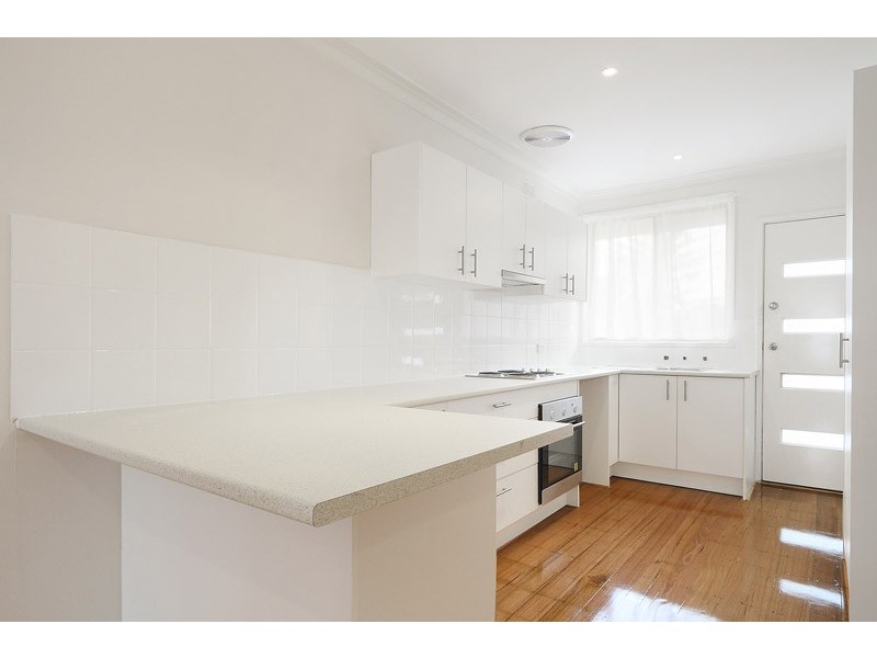 2/76 Hammond Road, Dandenong VIC 3175