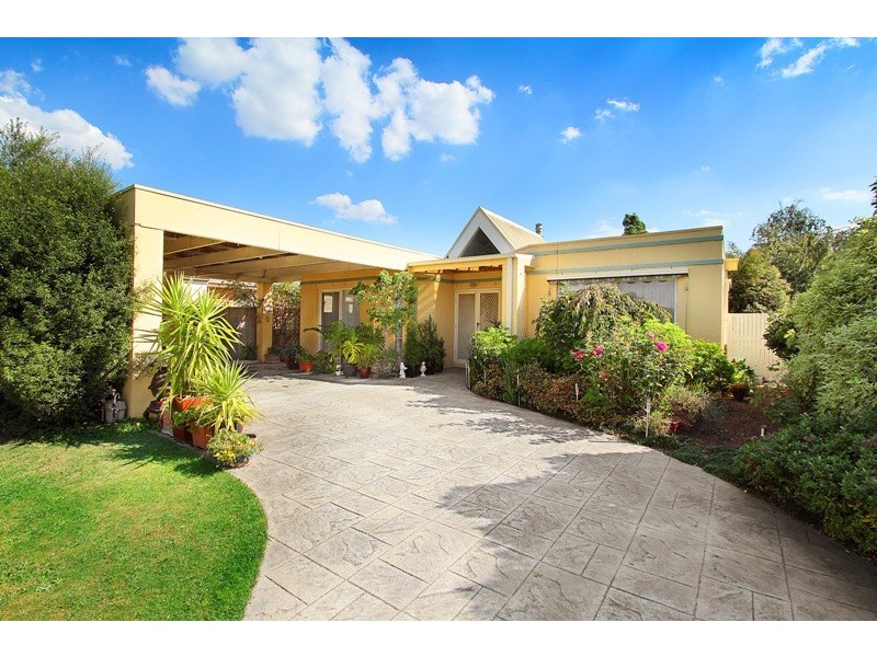 3 Abercairn Drive, Narre Warren South VIC 3805