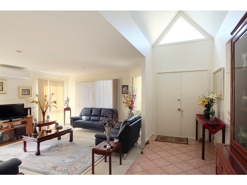 3 Abercairn Drive, Narre Warren South VIC 3805