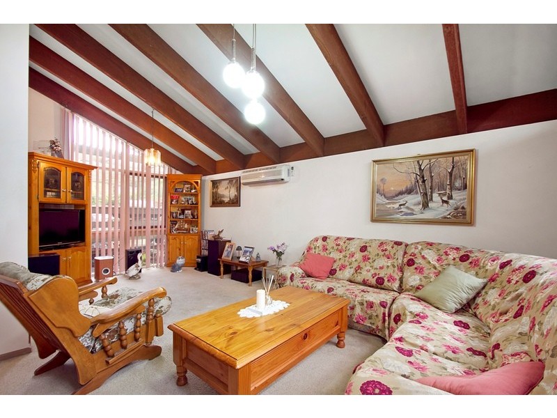 87 John Fawkner Drive, Endeavour Hills VIC 3802