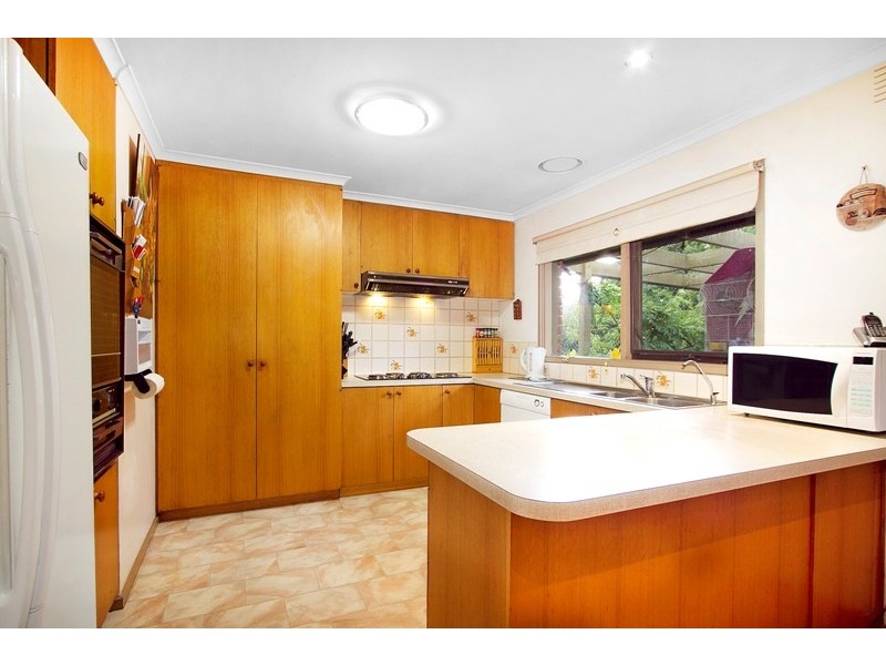 87 John Fawkner Drive, Endeavour Hills VIC 3802