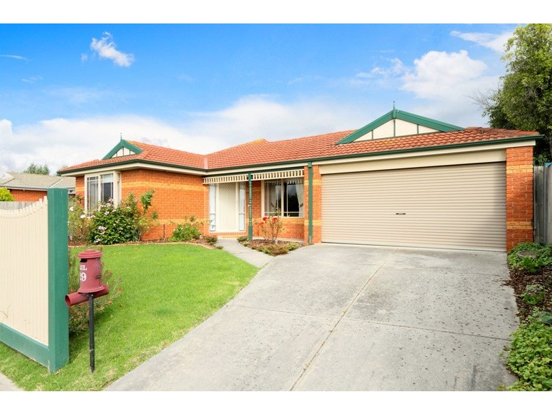 29 Cobblestone Avenue, Narre Warren South VIC 3805