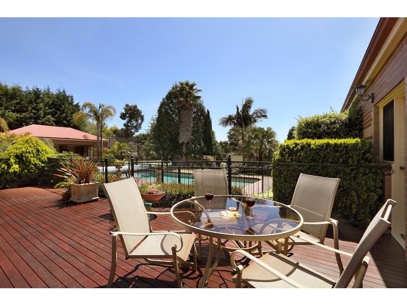 11 Tandderwen Court, Narre Warren North VIC 3804