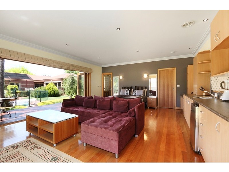 11 Tandderwen Court, Narre Warren North VIC 3804