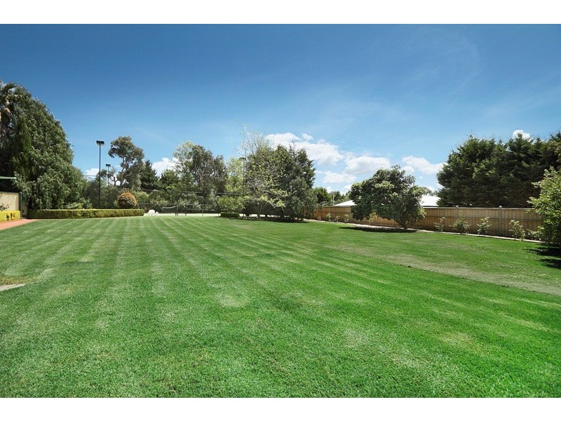 11 Tandderwen Court, Narre Warren North VIC 3804