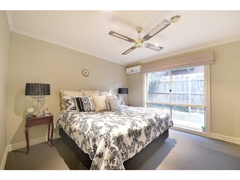 37 Highland Crescent, Narre Warren South VIC 3805