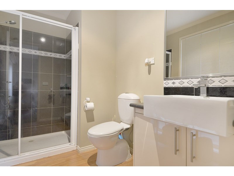 37 Highland Crescent, Narre Warren South VIC 3805