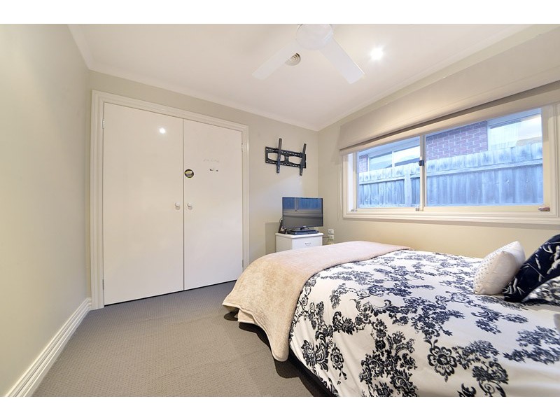 37 Highland Crescent, Narre Warren South VIC 3805