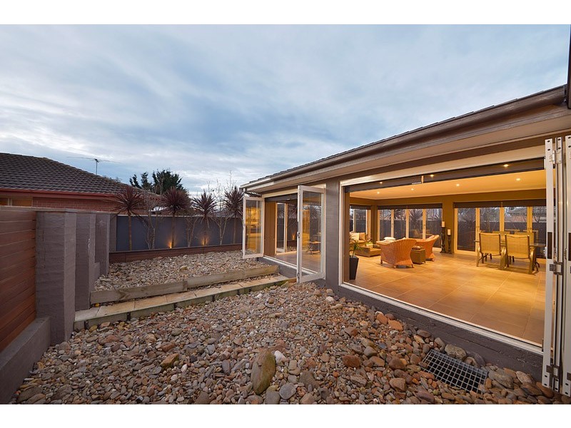 37 Highland Crescent, Narre Warren South VIC 3805