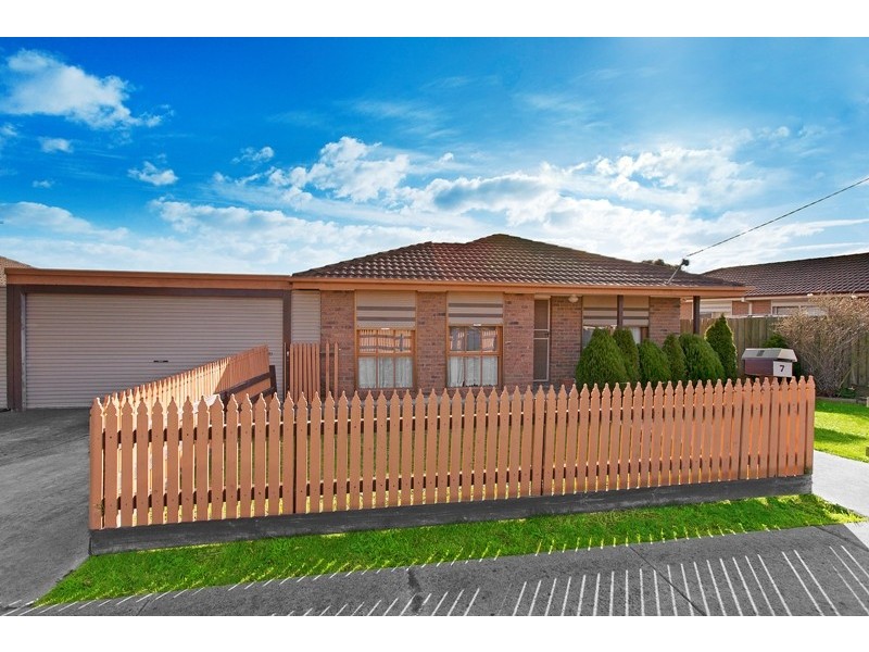 7 Emma Court, Hampton Park VIC 3976